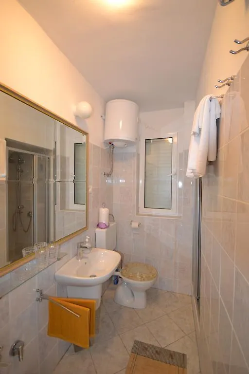 Apartments Manuela Mali Losinj