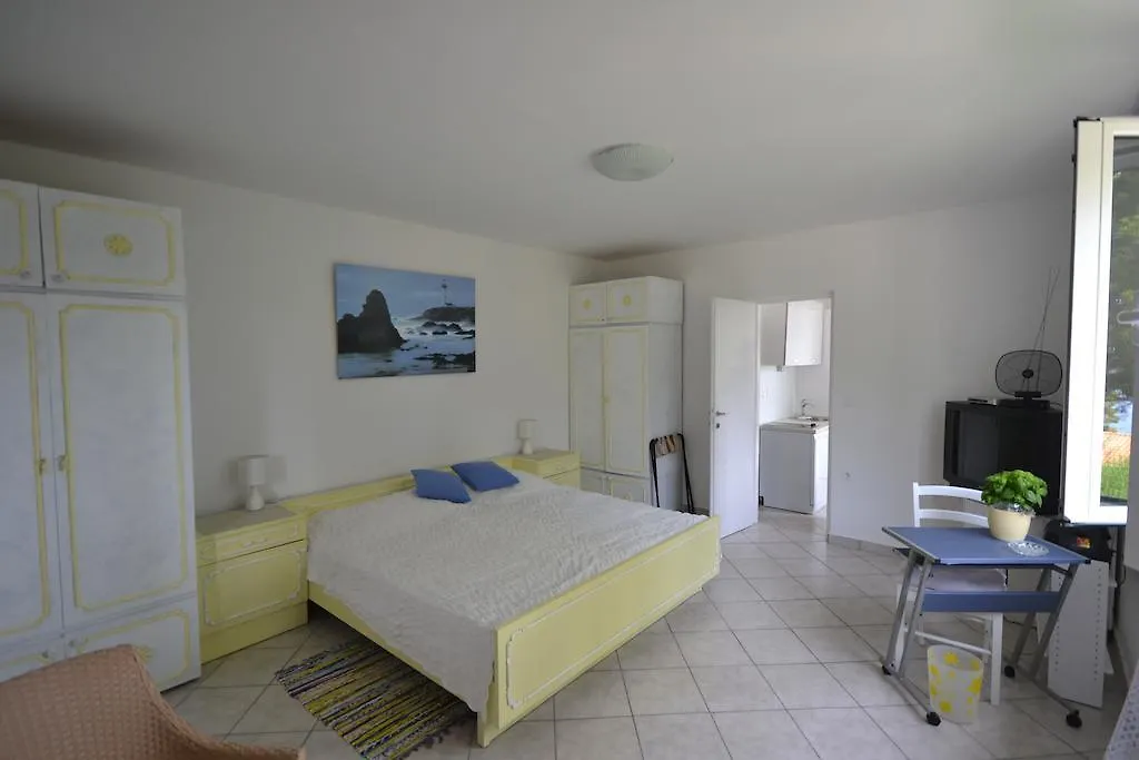 Apartments Manuela Mali Losinj